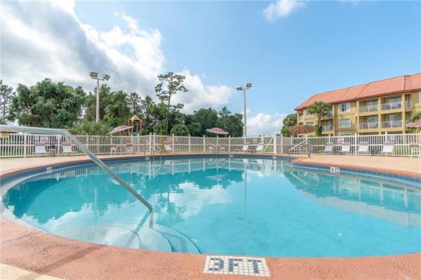 PARC CORNICHE CONDO PH 02