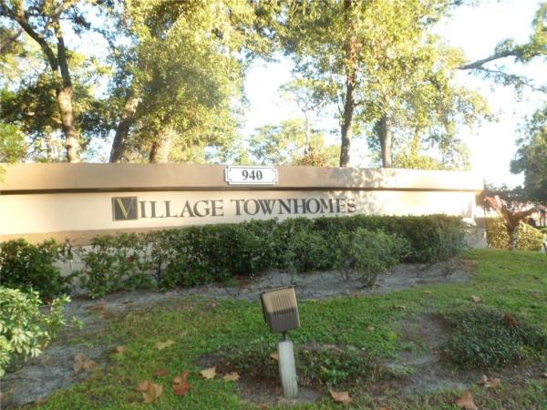 VILLAGE TWNHMS A CONDO
