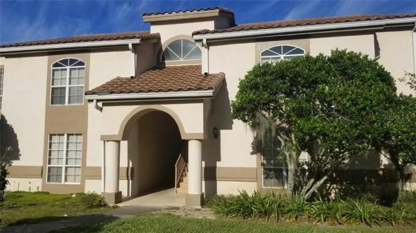 TOWNES SOUTHGATE CONDO PH E