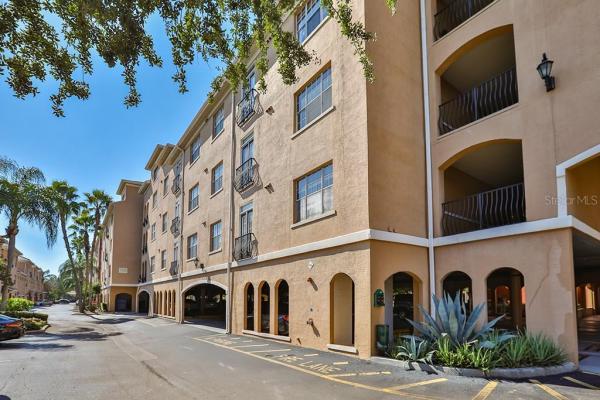 HARBOUR PLACE CITY HOMES A CONDO