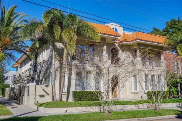 TERRACES OF OLD HYDE PARK CONDO