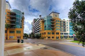 GRAND CENTRAL AT KENNEDY RESIDENCES A CONDO