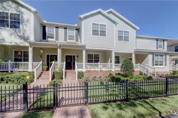 SUN KETCH TWNHMS AT NORTHEAST