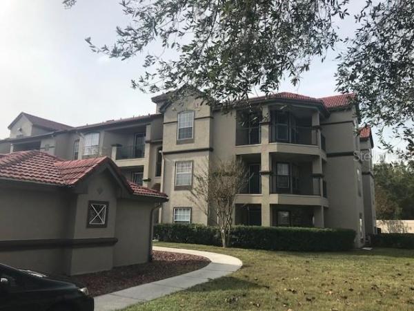 LAKEVIEW AT CALUSA TRACE