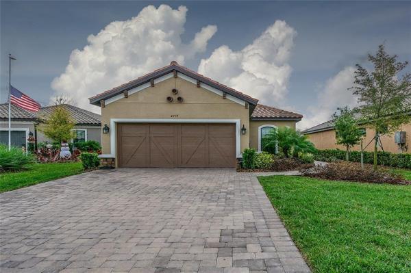 ARTISAN LAKES ESPLANADE PH II