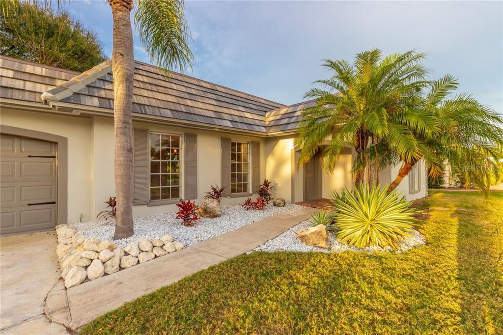 GULF GATE WOODS - фото