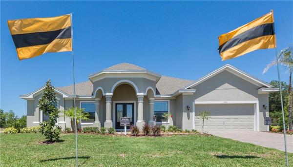 CROSSROADS AT LAKE REGION