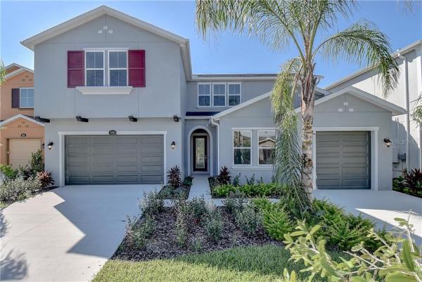 THE PROMENADE AT LAKE PARK