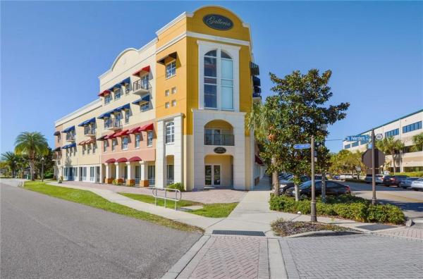 OLDSMAR GALLERIA CONDO