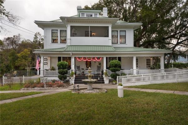 HALES ADD TO BROOKSVL