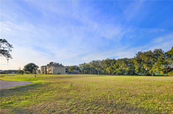 SANCTUARY ON LIVINGSTON PH 05