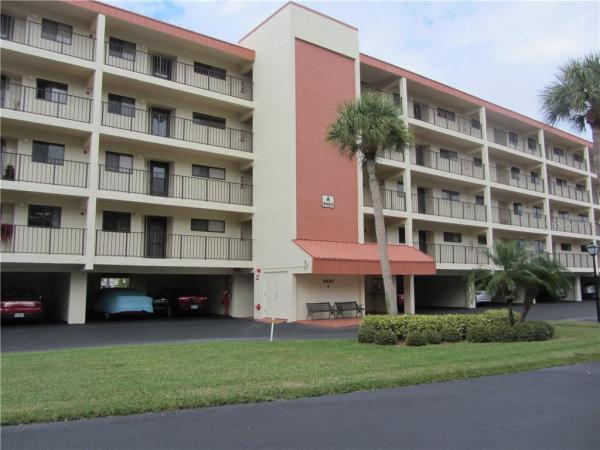 HARBOR GREENS AT YACHT CLUB ESTATES