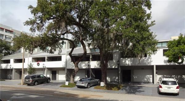 FAREHAM SQUARE CONDO