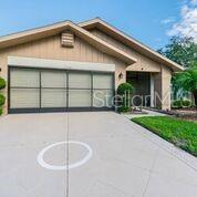 VILLAS ON GREEN A CONDO