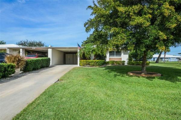 SOUTH GATE VLG GREEN 4