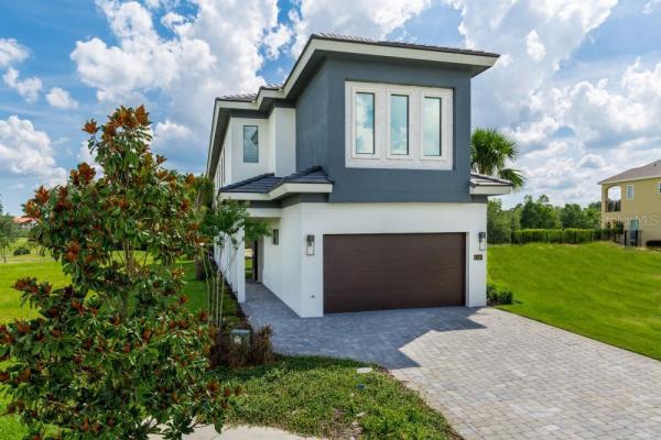 REUNION WEST VILLAGE 03A