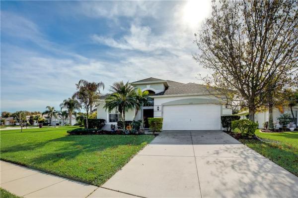 OAKCREST AT STONEFIELD