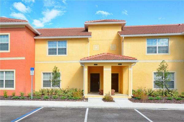 PARADISE PALMS RESIDENCE PH 4