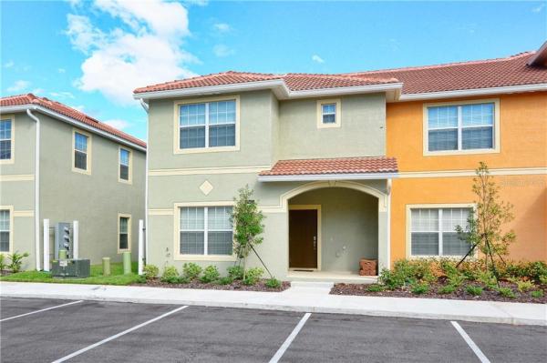 PARADISE PALMS RESIDENCE PH 4