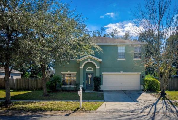 ESTATES AT PARSONS POINTE