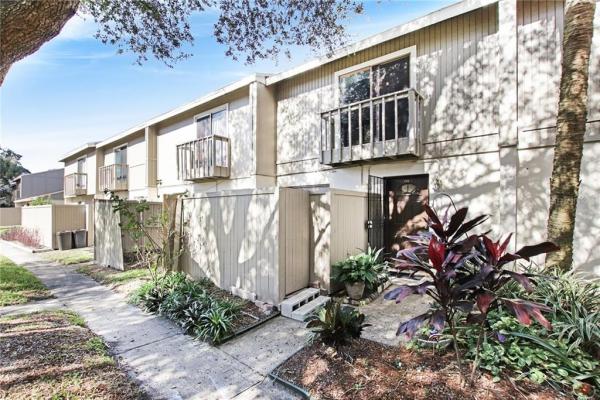 MEADOWOOD CONDO VILLAGE 04