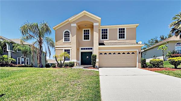 OVERLOOK AT LAKE LOUISA PH 01