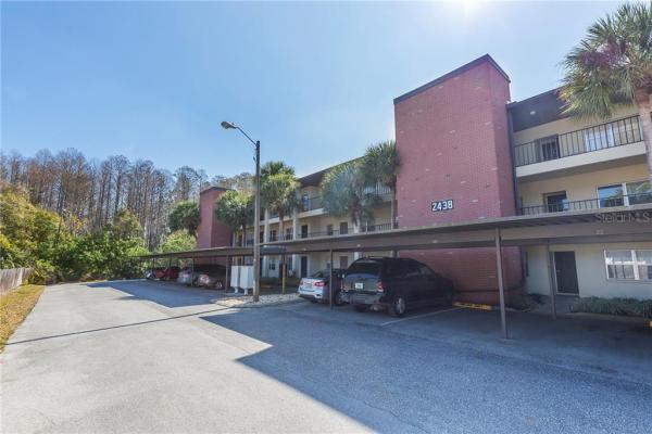 VILLAS AT COUNTRYSIDE THE