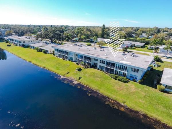 PALM-AIRE AT DESOTO LAKES CNTRY