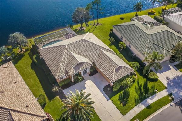 HERITAGE OAKS GOLF & COUNTRY CLUB