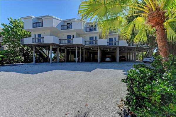 HIDDEN COVE BEACH HOMES OR1492/2728