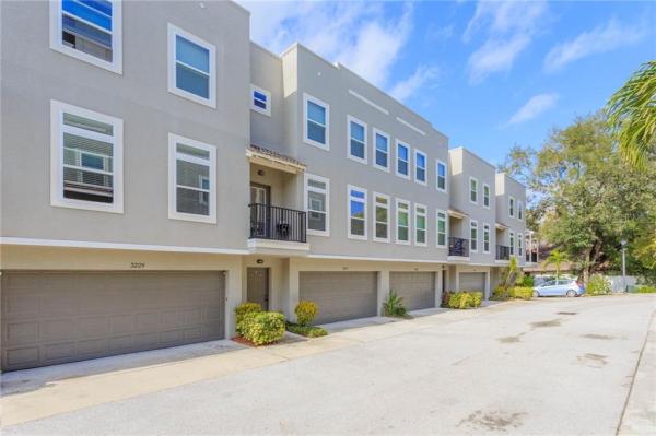 VILLAS OF HORATIO TWNHMS