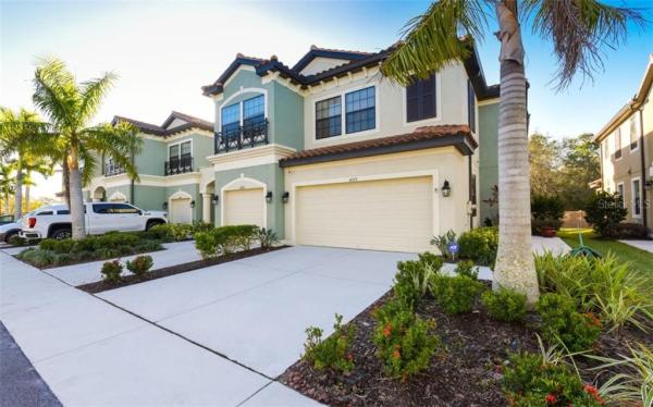 MUIRFIELD VILLAGE AT HONORE