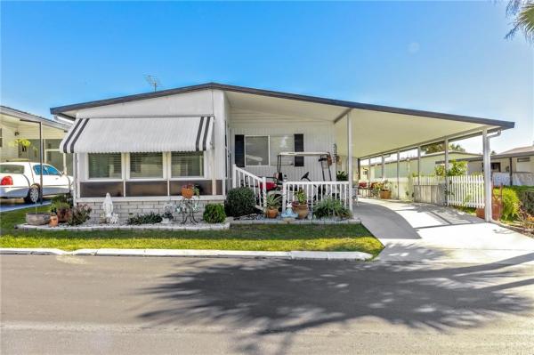 SPANISH TRAILS VILLAGE CONDO