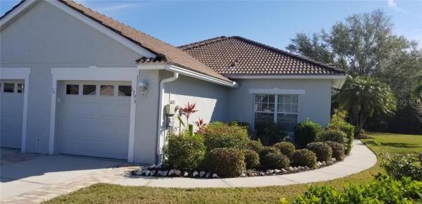 PELICAN POINTE GOLF & COUNTRY CLUB