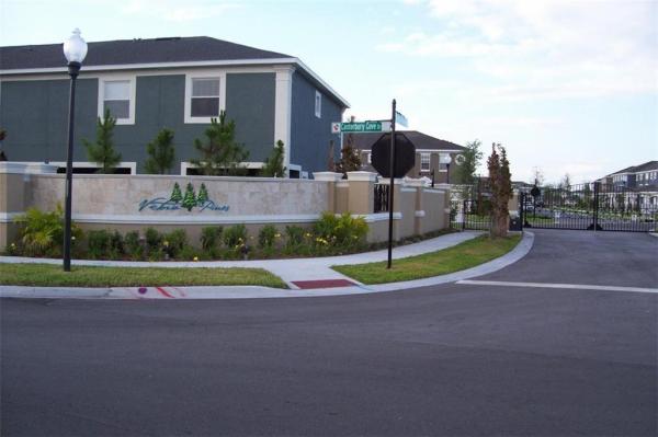 VICTORIA PINES CONDO