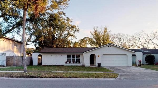 WINTER WOODS UNIT 03