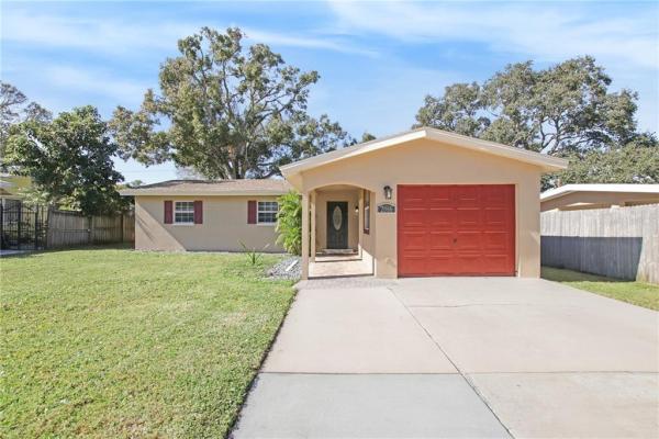 INDIAN ROCKS VILLAGE