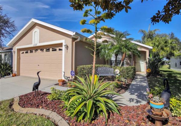 PLANTATION PALMS PH 02A