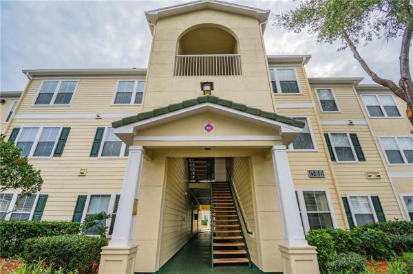 EQUESTRAIN PARC HIGHWOODS PRES