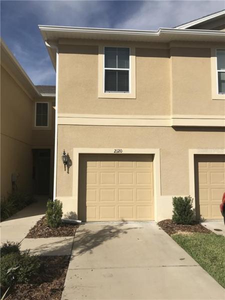 BROADWAY CENTRE TWNHMS