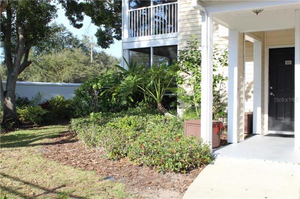 BENTLEY AT COBBS LAN