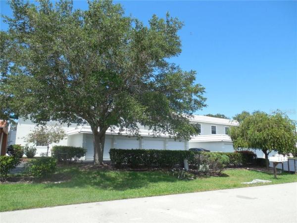 RETREAT AT BURNT STORE ISLES B