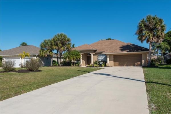 ROTONDA WEST BROADMOOR