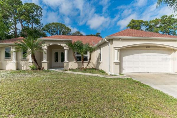 PORT CHARLOTTE SUB 01