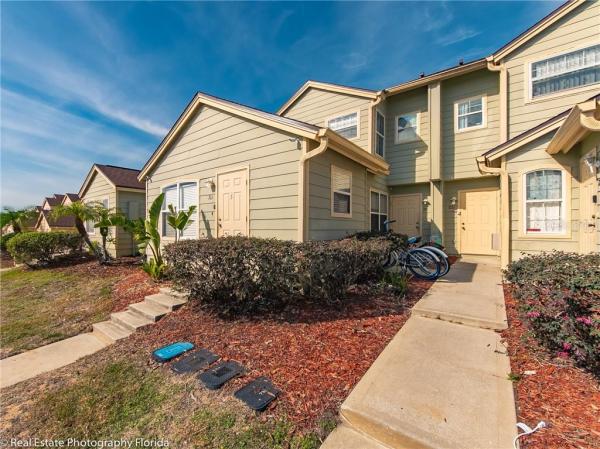 ISLAND CLUB WEST PH 02