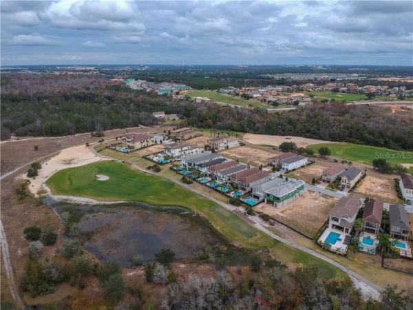 REUNION WEST VILLAGE 03A