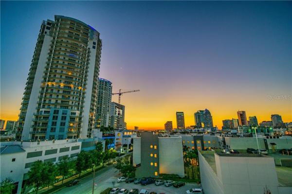 TOWERS OF CHANNELSIDE CONDO