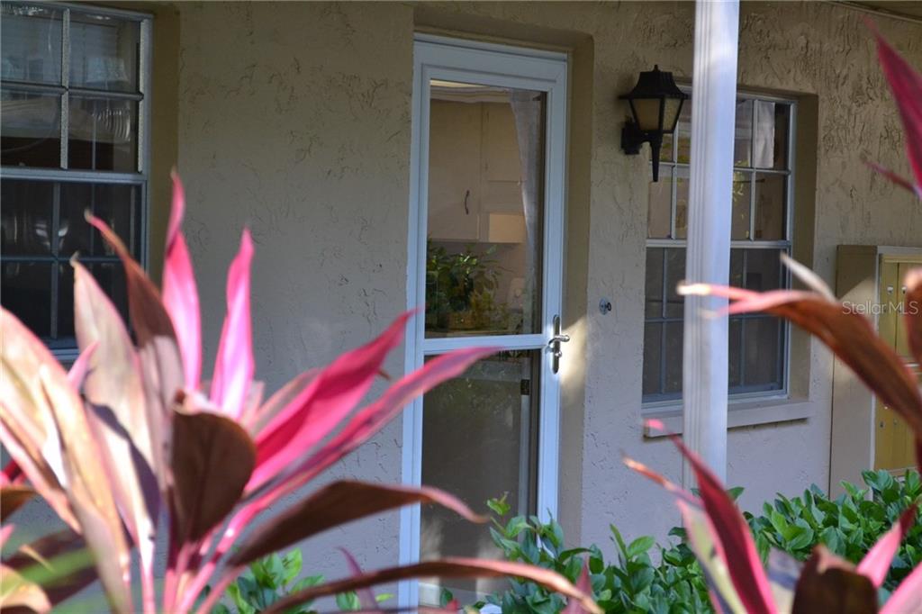 PATRICIAN OAKS - фото