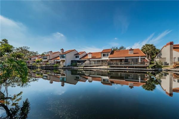 BRAELOCH VILLAGE CONDO