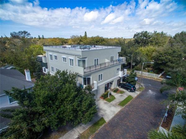 CRESCENT VIEW TWNHMS